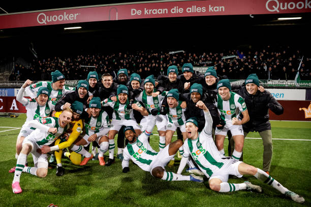 游客人数翻 游客人数翻